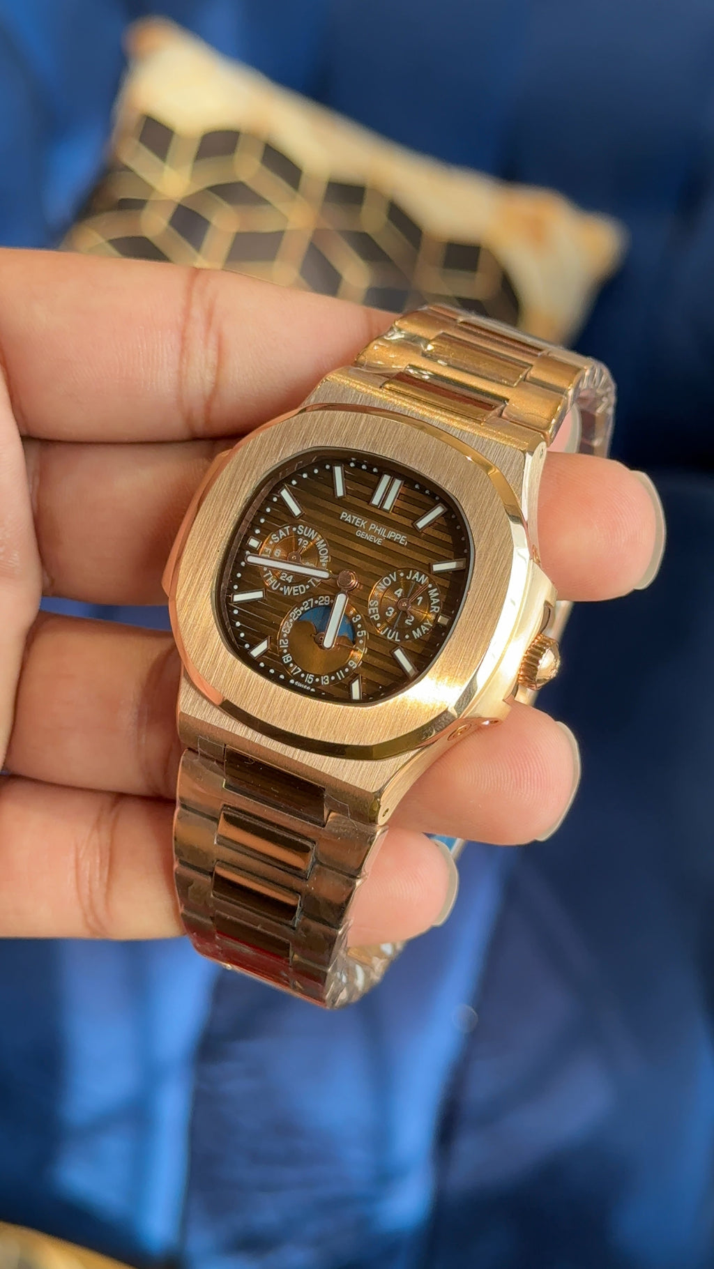 Pp auto rose chain choco dial moonphase