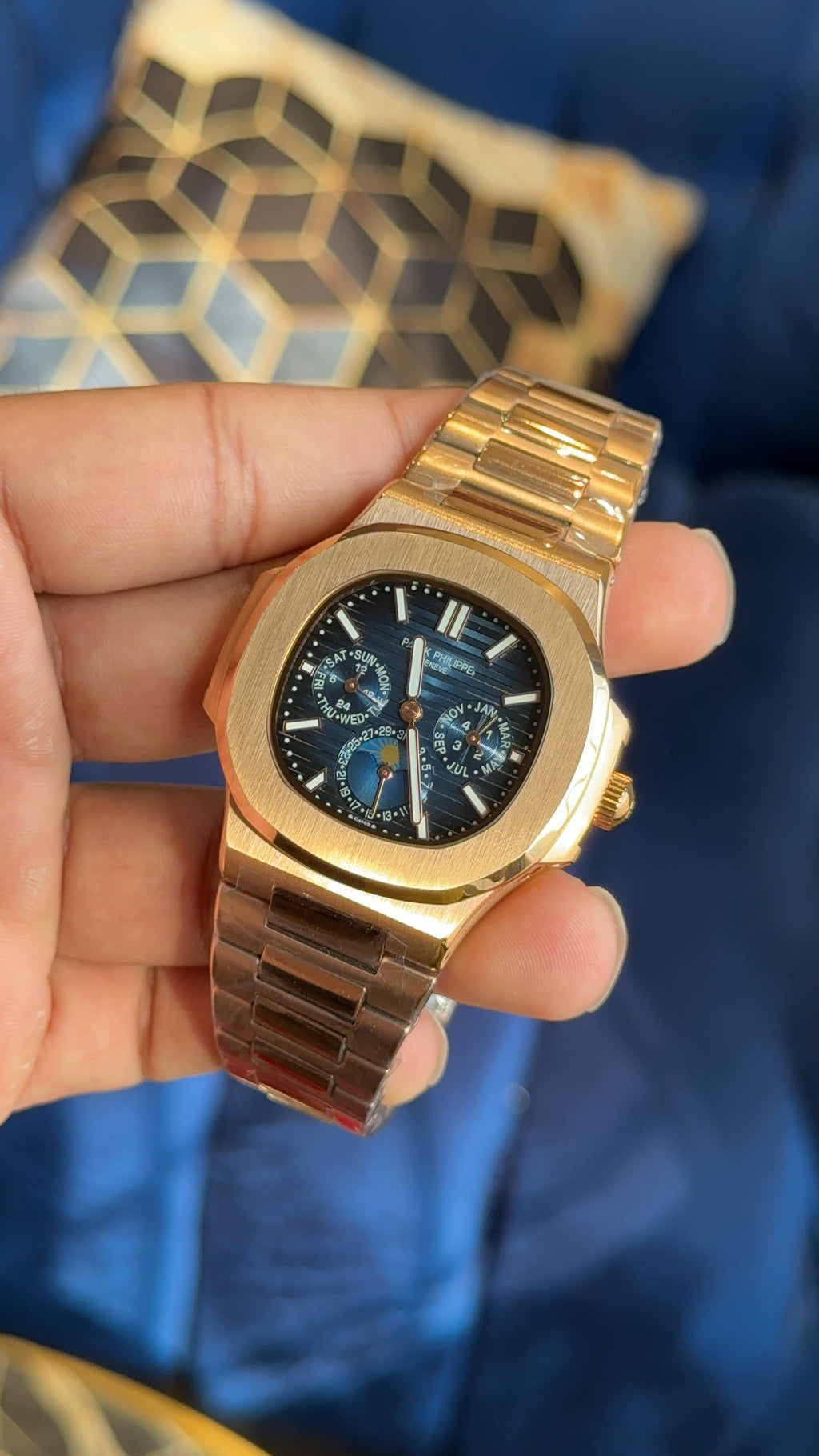 Pp auto rose chain blue dial moonphase