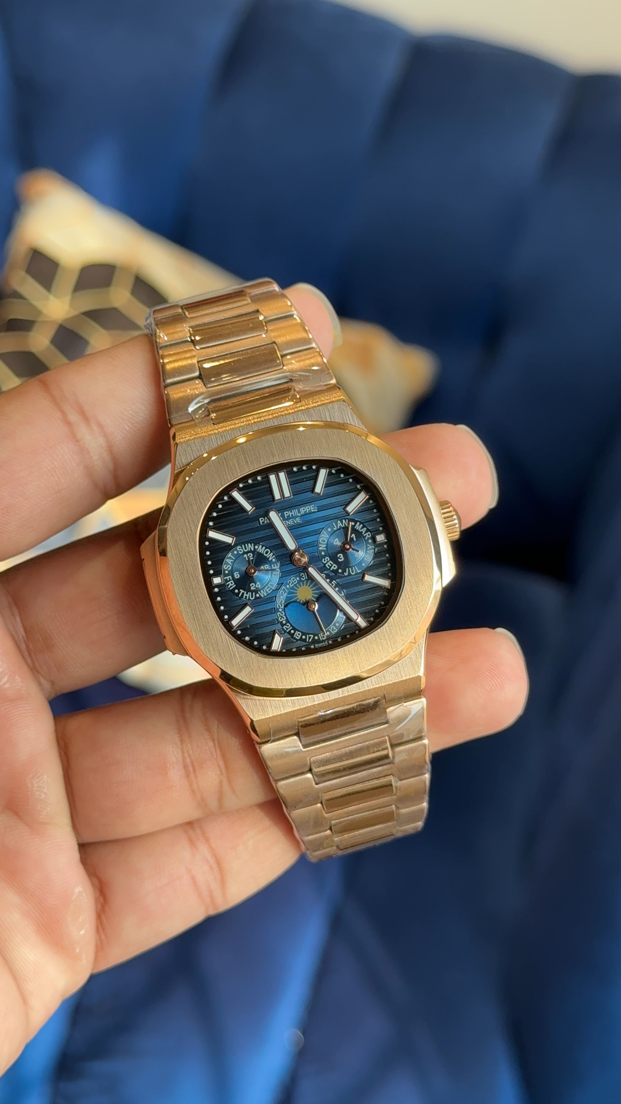 Pp auto rose chain blue dial moonphase