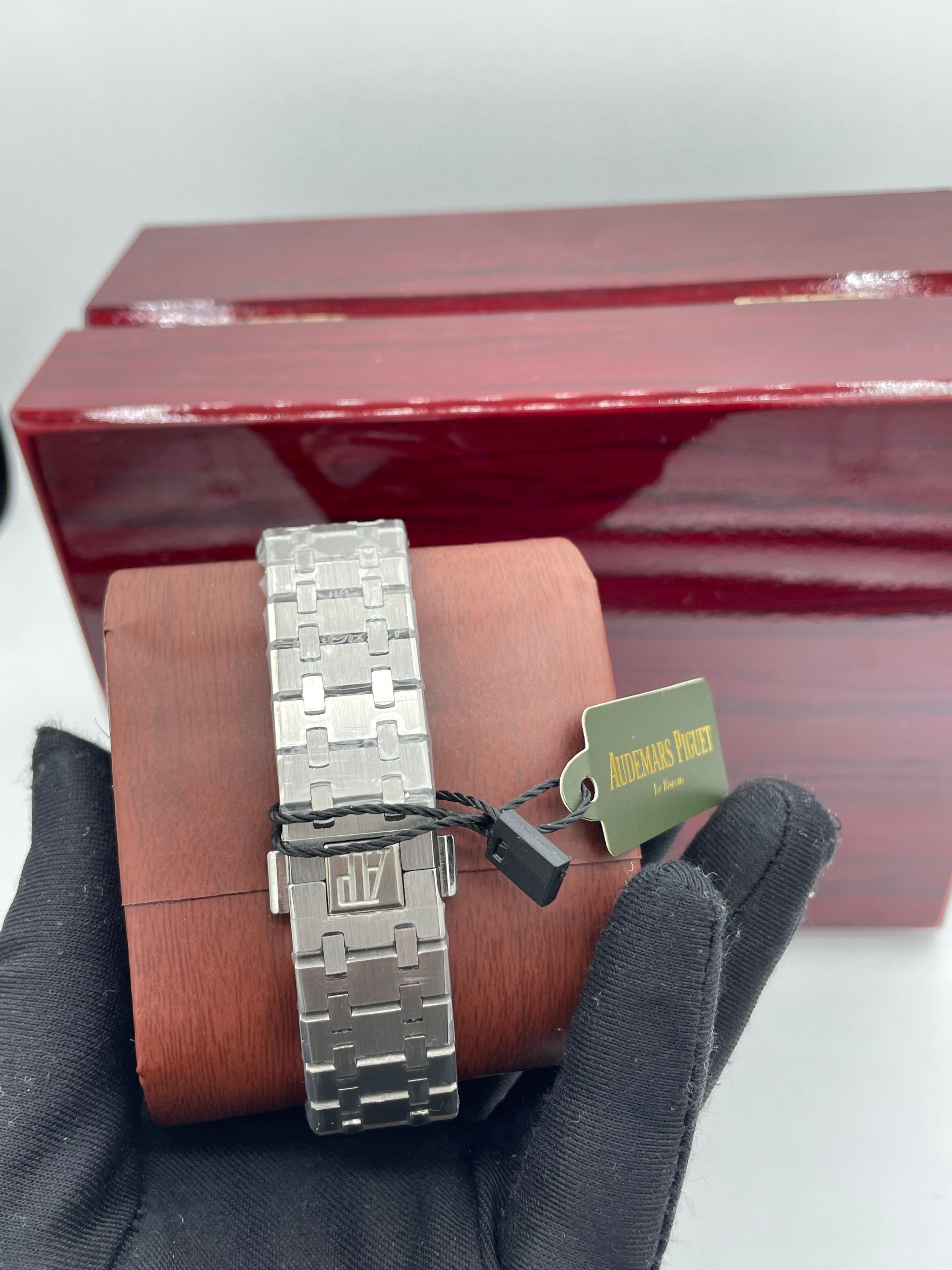 AP MASTER PLUS WATCH AUTOMATIC