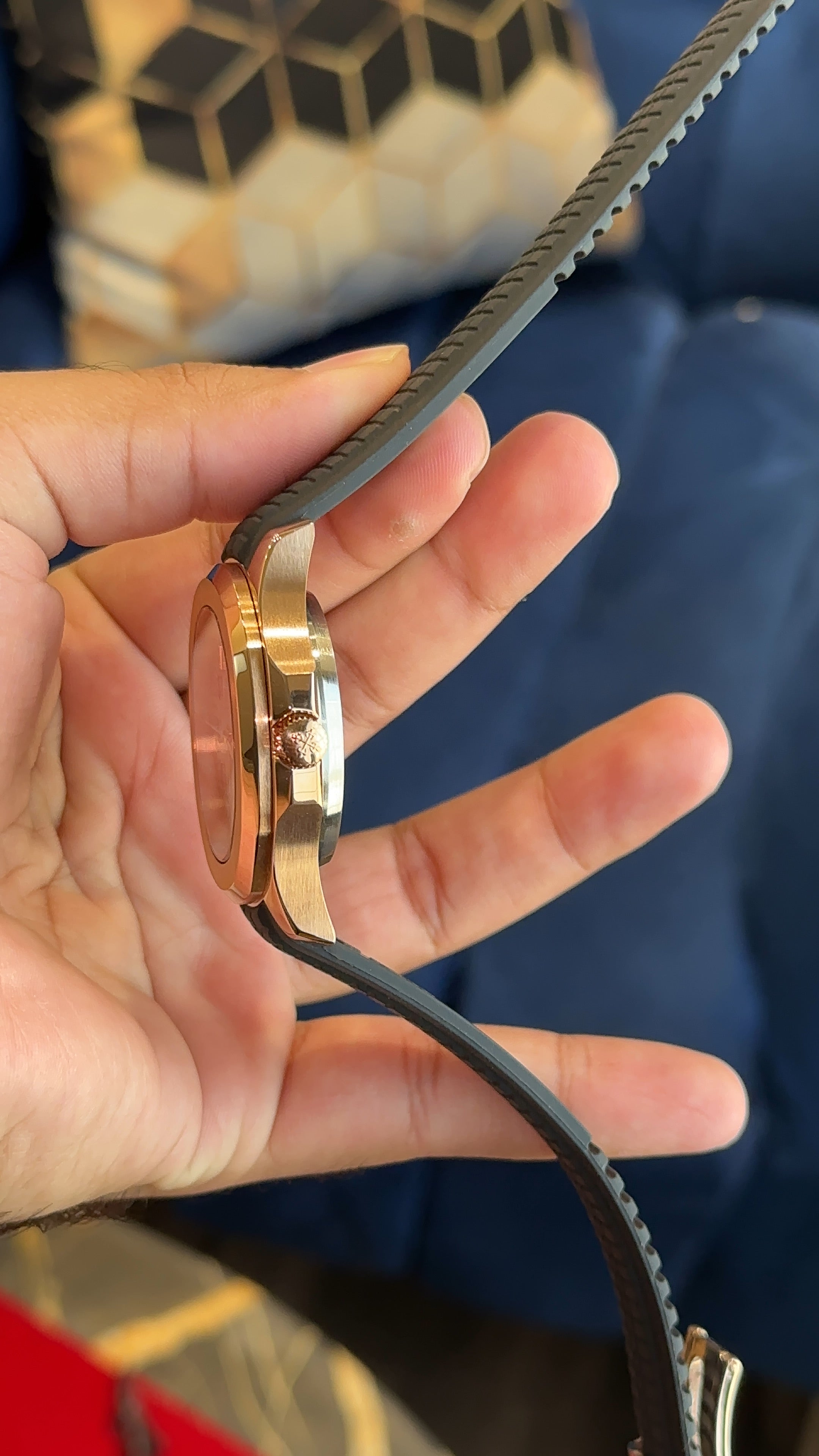 Aquanaut rose white dial black strap auto